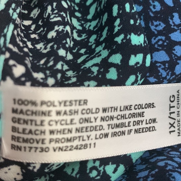 Pure Energy Blue Patterned Women's Top - Picture 7 of 7